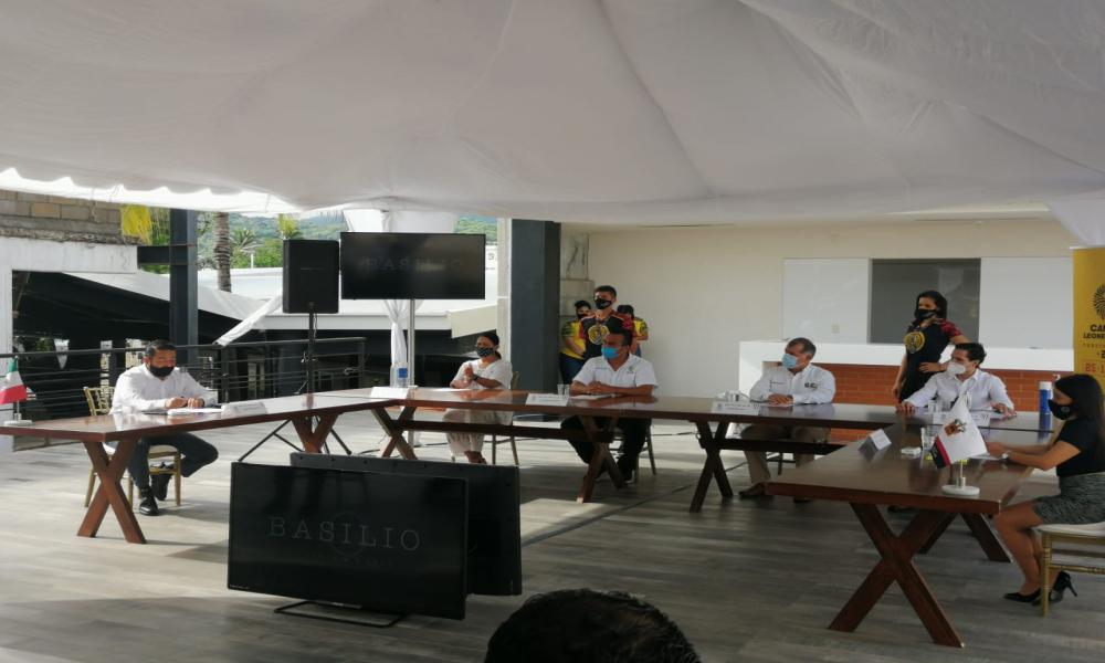 Presentan pormenores de la Cuarta Carrera Leones Negros en Puerto Vallarta