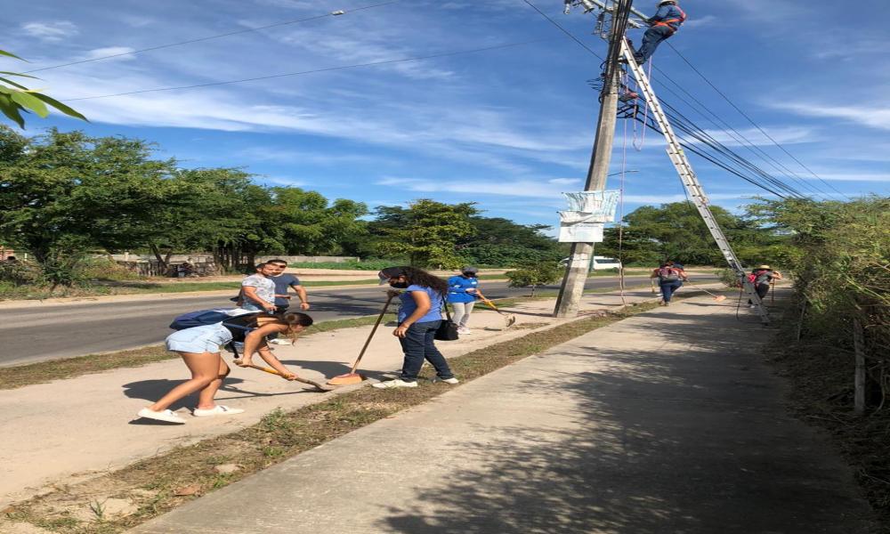 Suman universitarios a programa “Senderos seguros”