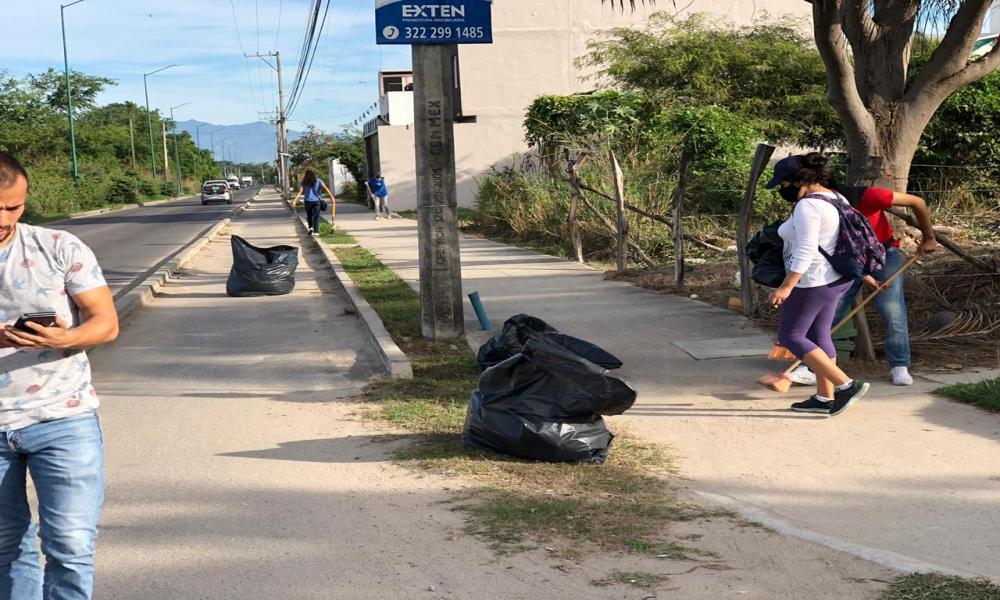 Suman universitarios a programa “Senderos seguros”