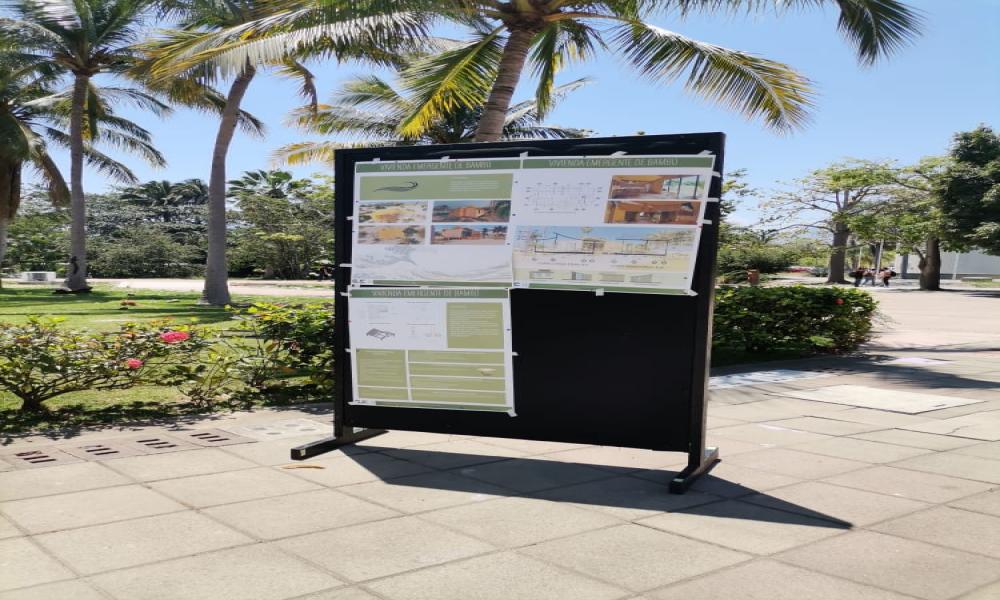 Exponen alumnos de Arquitectura proyectos presentados concursos