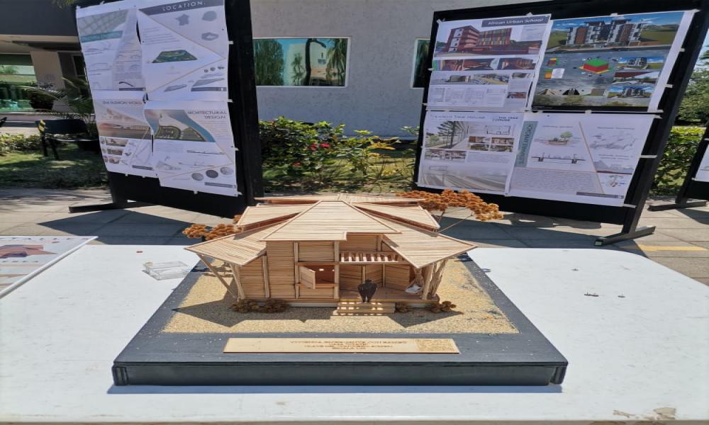 Exponen alumnos de Arquitectura proyectos presentados concursos