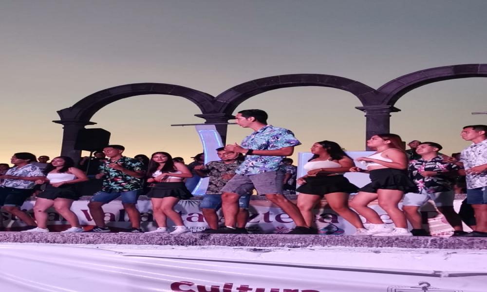 Causaron furor alumnCausaron furor alumnas y alumnos en el 10° Festival de Danzaas y alumnos en el 10° Festival de Danza