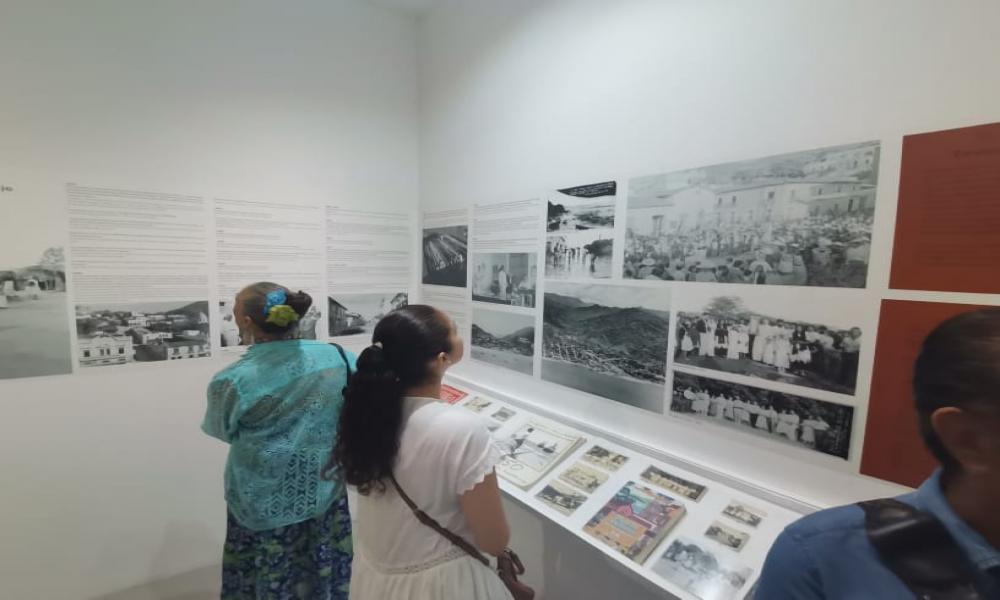 Aporta CUCosta su riqueza académica en “Retrovisor; La Historia puede verse más cerca de lo que parece”