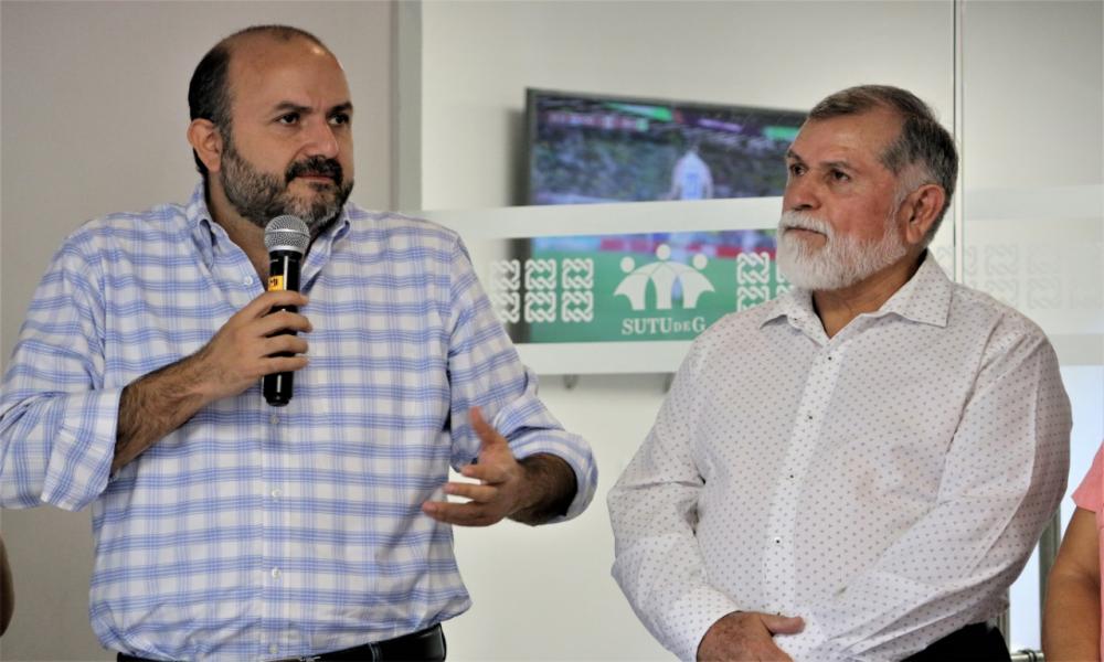 El Dr. Ricardo Villanueva, rector de la UdeG inauguró el comedor del SUTUdeG
