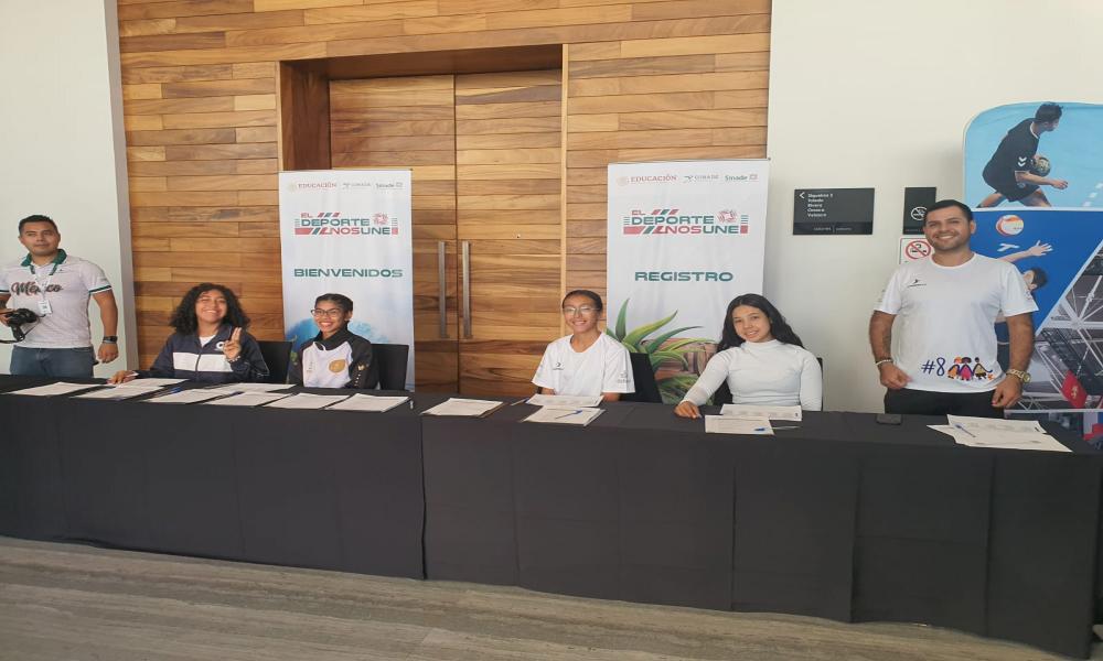 Estudiantes de la Lic. en Cultura Física y Deportes participaron como staff en sesión ordinaria de SINADE