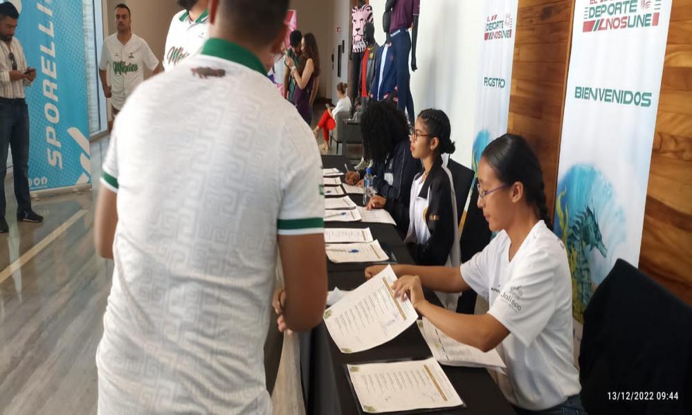 Estudiantes de la Lic. en Cultura Física y Deportes participaron como staff en sesión ordinaria de SINADE