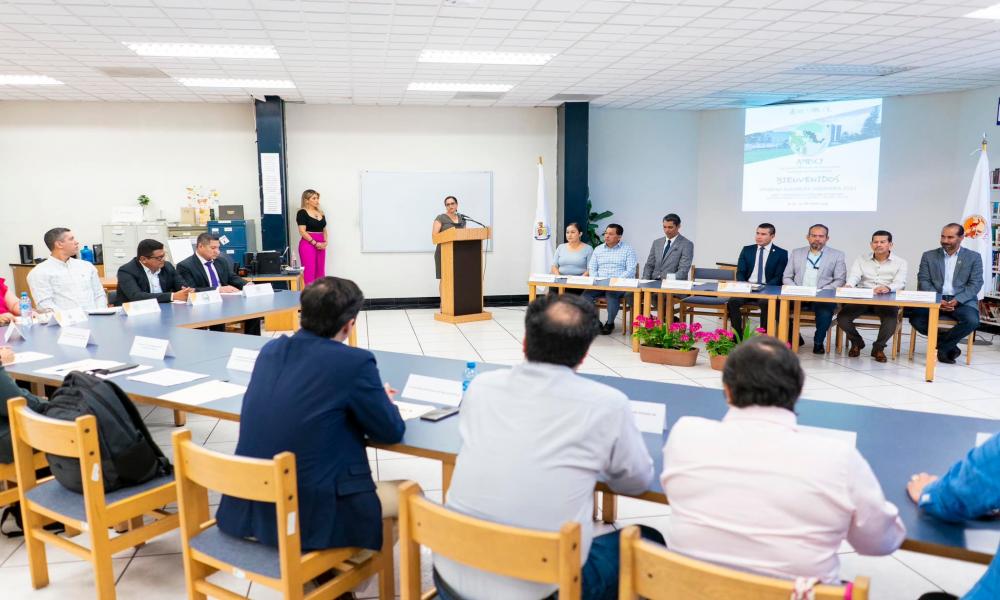 Participa CUCosta en reunión de la AMISCF A.C. con importantes resultados