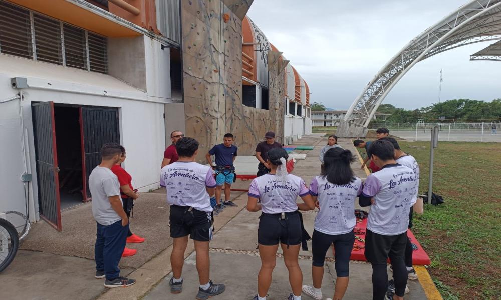 Conmemora CUCosta Día Mundial de la Activación Física con diversas actividades