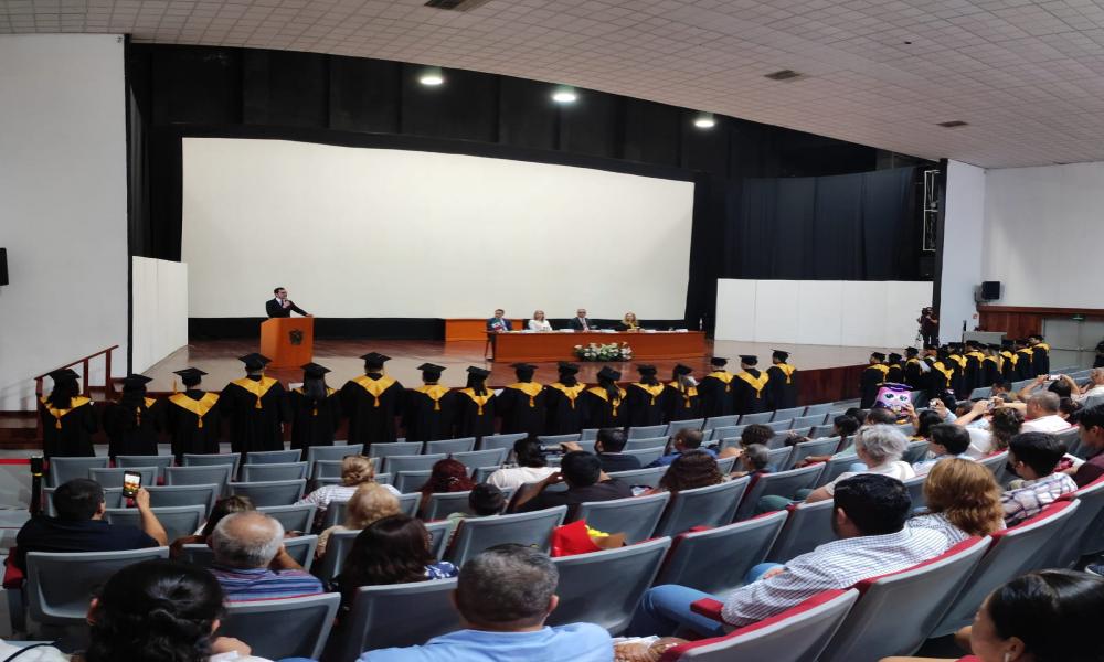 Egresa la XXVI Generación de la Licenciatura Médico Cirujano y Partero “Dra. Mara Liliana Tovar Peña”