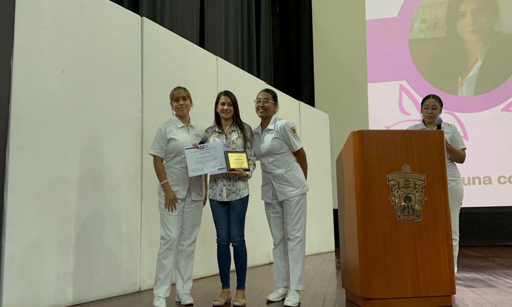 Organizaron con Éxito el “Simposio, Arte de la Maternidad”