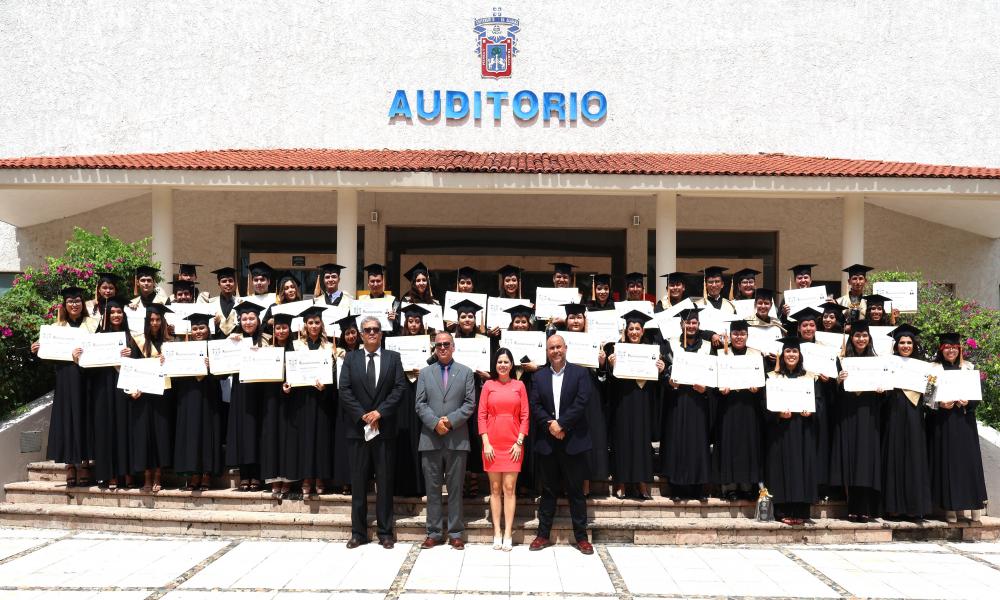 Terminan sus estudios egresados de la LII Generación de la Licenciatura en Abogado “Dr. Juan Pablo Medina Valverde”