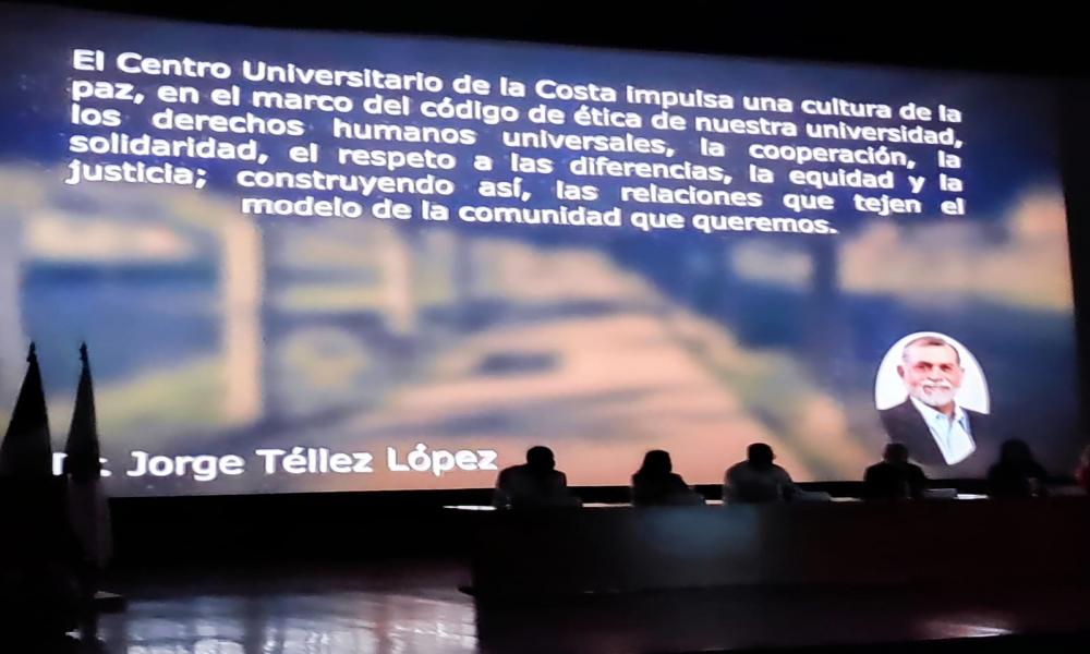 Autoridades universitarias dan la bienvenida a estudiantes de nuevo ingreso al calendario 2024-A
