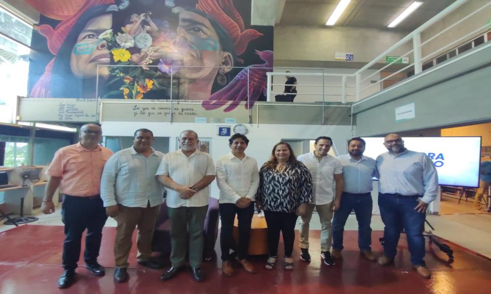 Entrega Dr. Jorge Téllez López reconocimiento al Dr. Simón Barquera por su participación en la Cátedra del Futuro