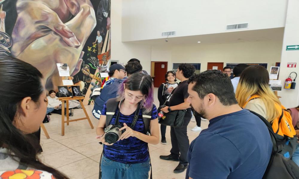 Celebran en grande el Día del “Biólogo y Bióloga” en CUCosta