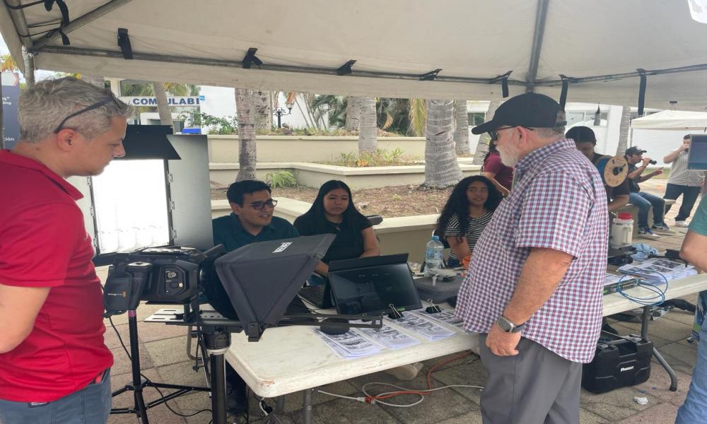 Más de 500 estudiantes de preparatorias asistieron a la Feria Educativa del CUCosta