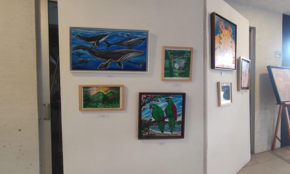 Exitosa jornada en “Sinergia” con obras artísticas del talento universitario y artistas invitados