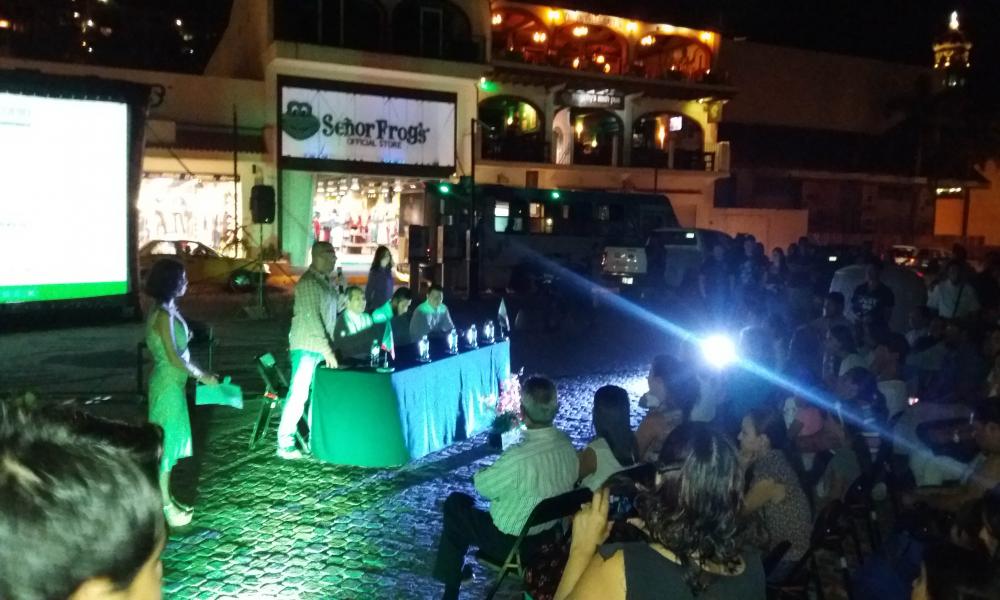 El malecón de Puerto Vallarta se vuelve un Caleidoscopio de talento