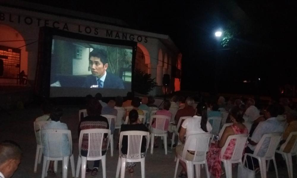 Biblioteca Los Mangos, sede de Ciclo de Cine del Adulto Mayor