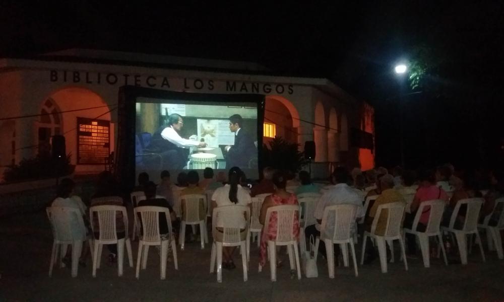 Biblioteca Los Mangos, sede de Ciclo de Cine del Adulto Mayor