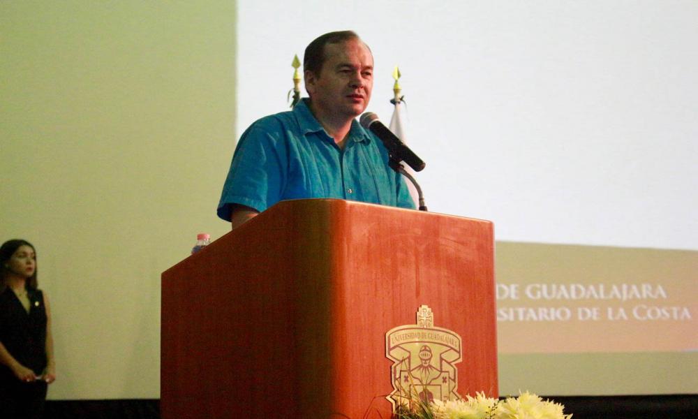 Fortalece CUCosta cooperación académica con Programa Delfín