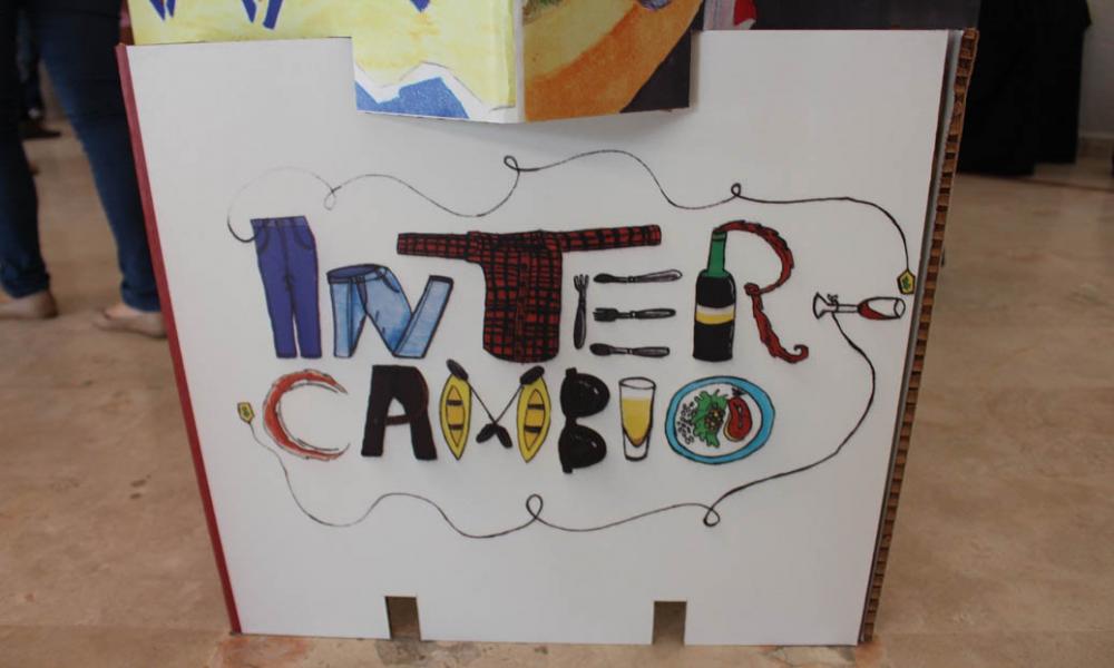 Plasman en exposición gráfica reflexiones sobre identidad y género