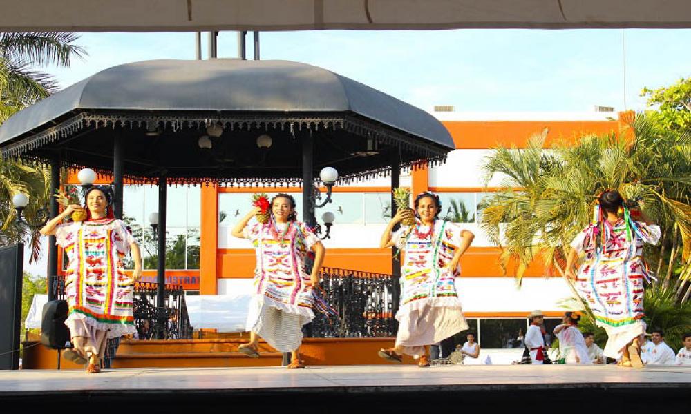 Promueve CUCosta preservación de la identidad sociocultural indígena de México