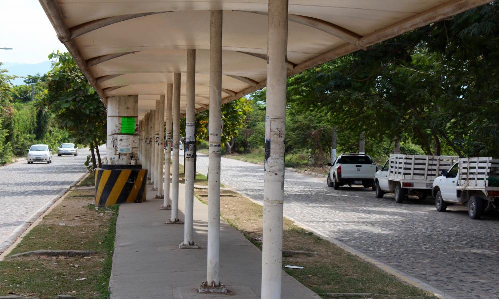 Proponen intervenir con arte espacios públicos del CUCosta