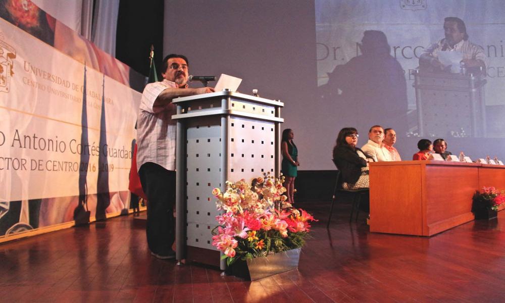 Educación, instrumento contra desigualdad y marginación: Cortés Guardado