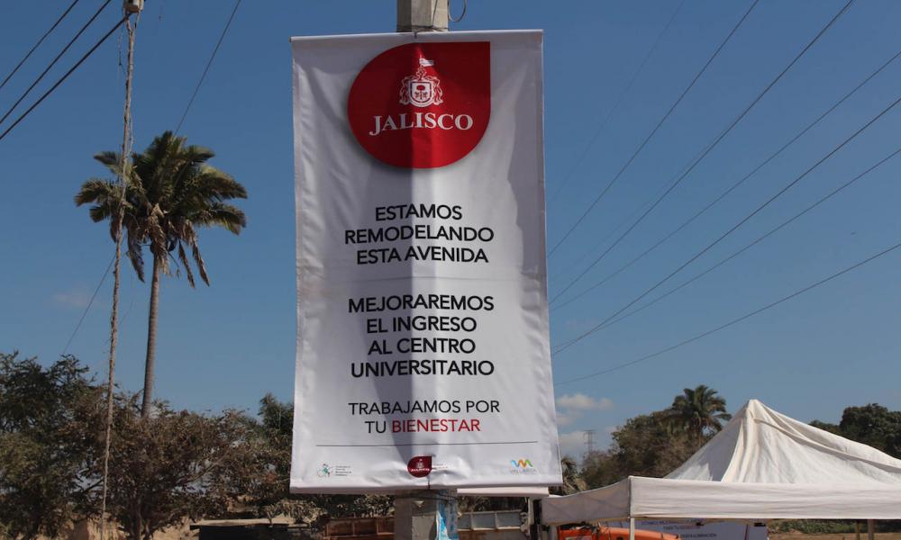 Beneficiará a universitarios pavimentación de vialidad de acceso al CUCosta