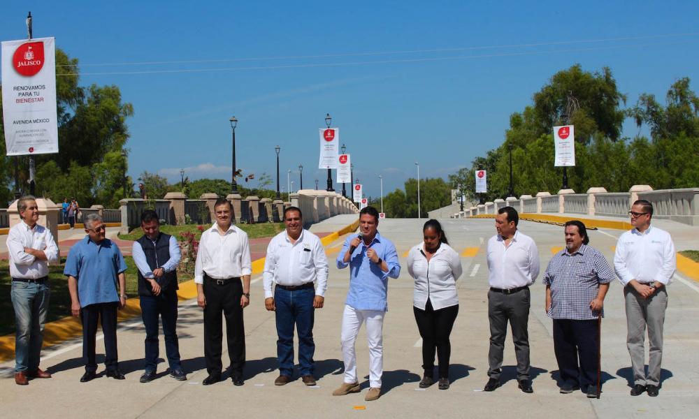 Beneficiará a universitarios pavimentación de vialidad de acceso al CUCosta