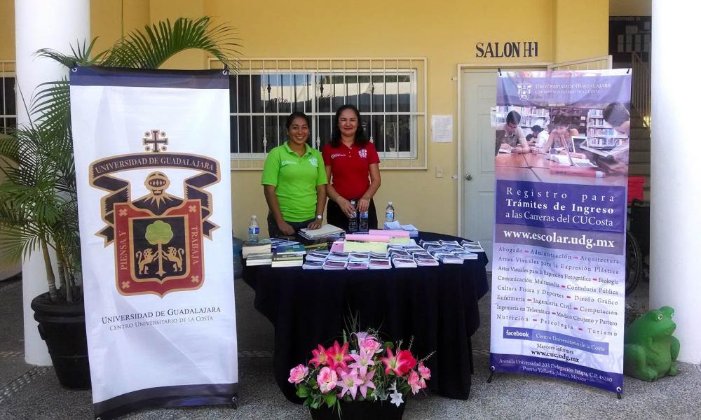 CUCosta brinda orientación educativa a bachilleres