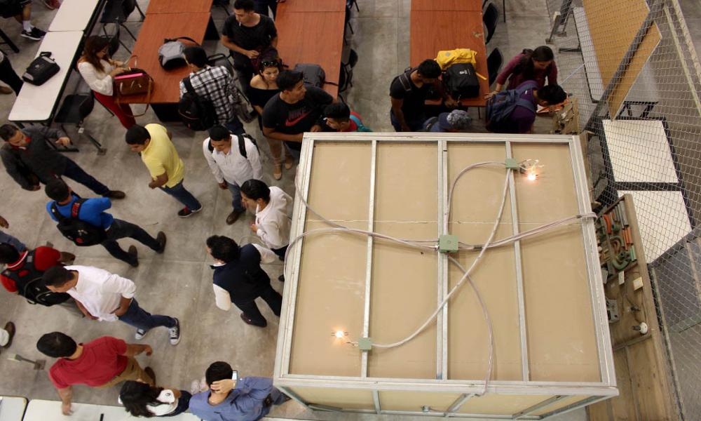 Refuerza CUCosta equipamiento en talleres de Ingeniería Civil y Arquitectura