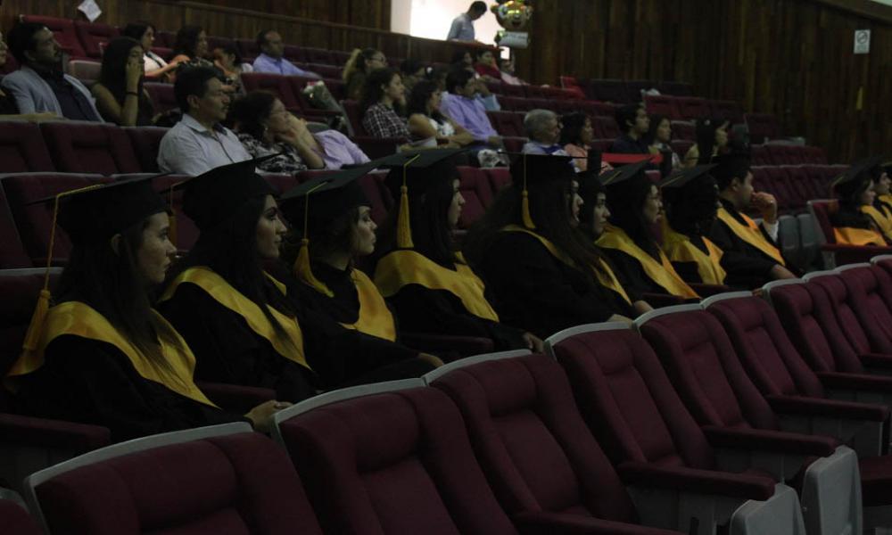 Egresa 22da. generación de Diseño Gráfico del CUCosta