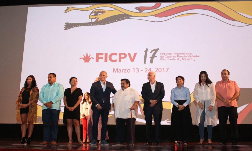 Recibe Ofelia Medina la presea “La iguana de oro”