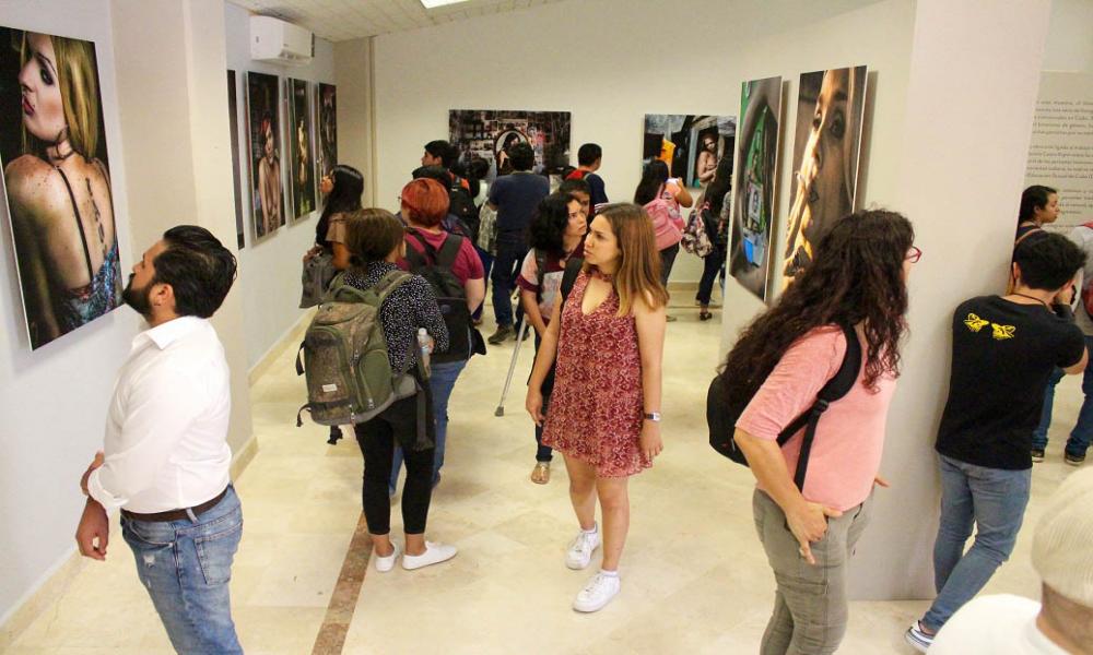 “Translúcidas” fotoperiodismo, belleza y transexualidad