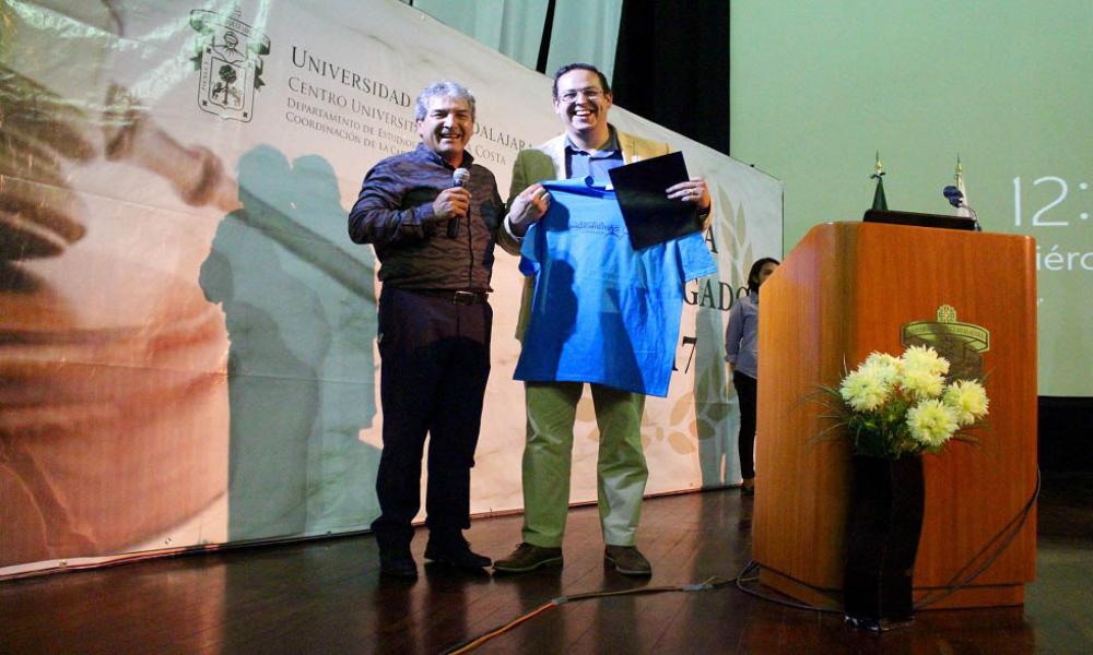 Reconocen a estudiantes destacados de División de Ingenierías CUCosta