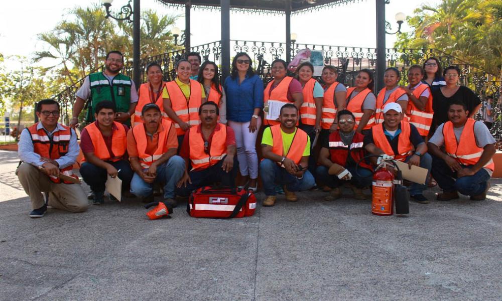 Moviliza CUCosta a más de 850 personas en macrosimulacro”