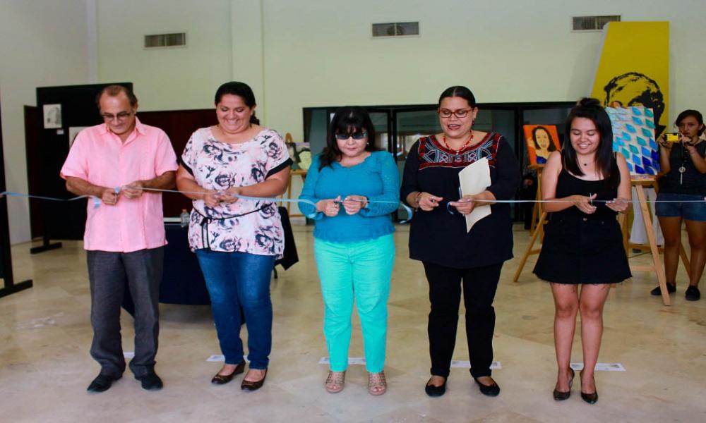 Exhortan a futuros artistas visuales a crear con conciencia social