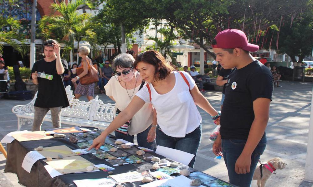 Benefician estudiantes del CUCosta al albergue municipal de animales