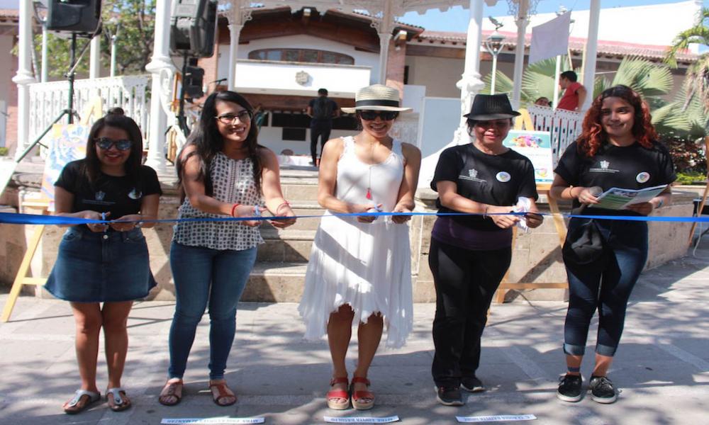 Benefician estudiantes del CUCosta al albergue municipal de animales
