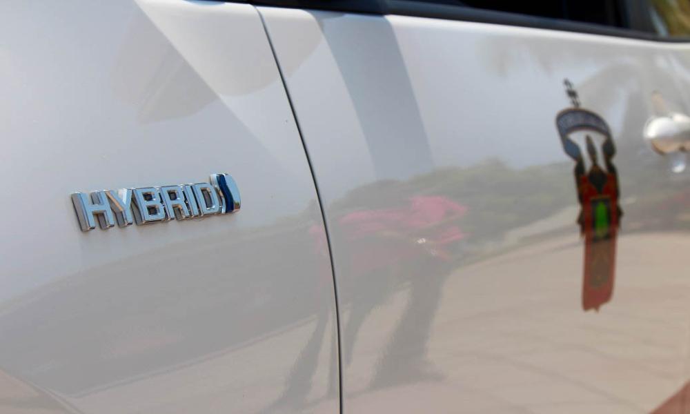 Inicia CUCosta renovación vehicular con autos ecológicos