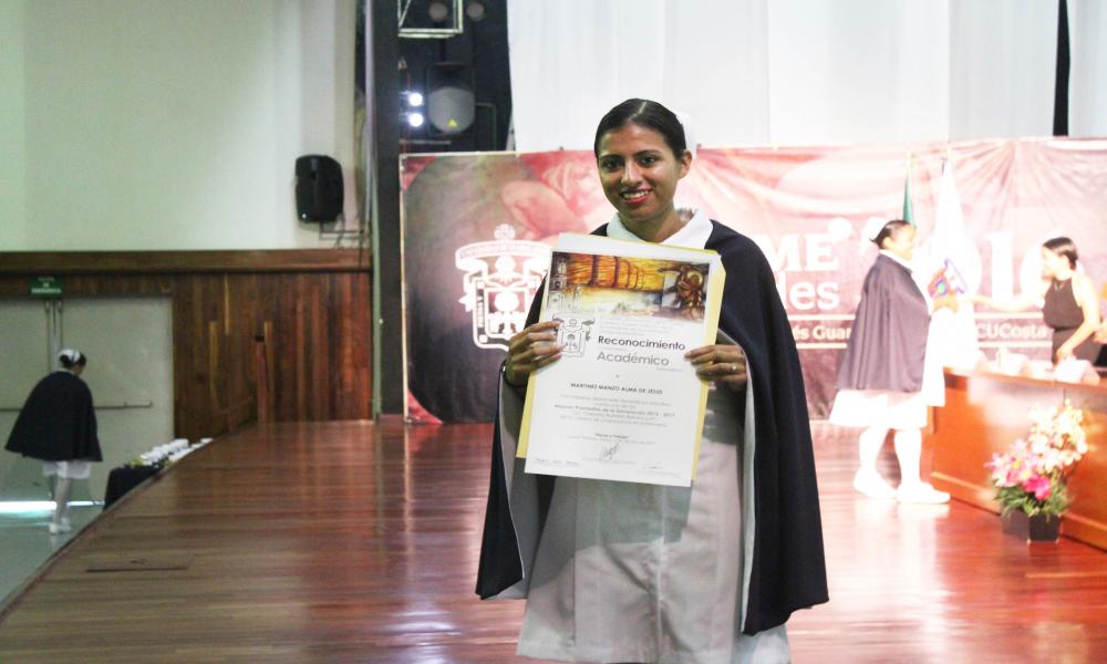 Egresa décimo cuarta generación de Enfermería del CUCosta