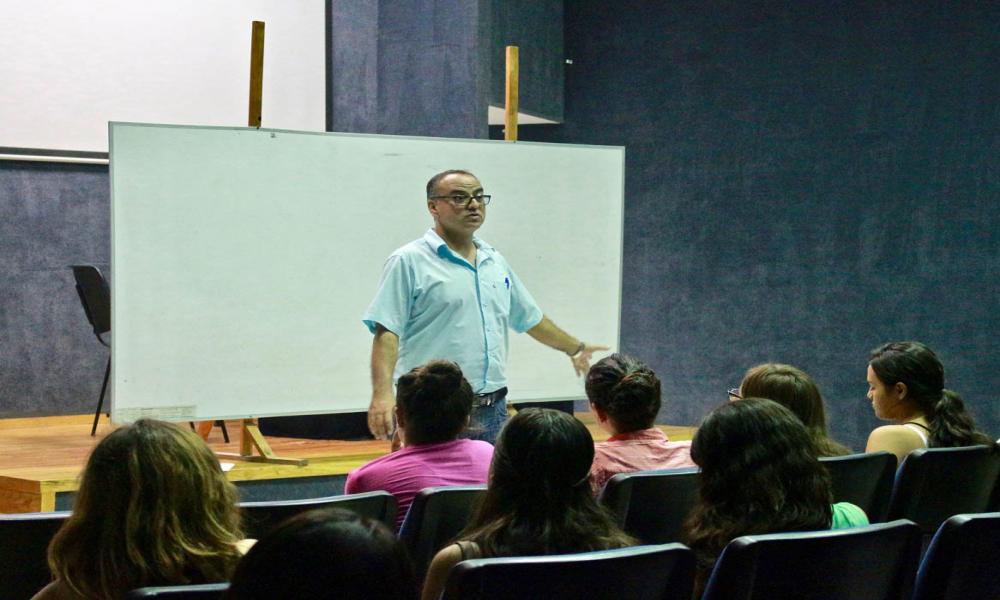 Admite UdeG a 70 mil 997 alumnos en niveles medio superior y superior