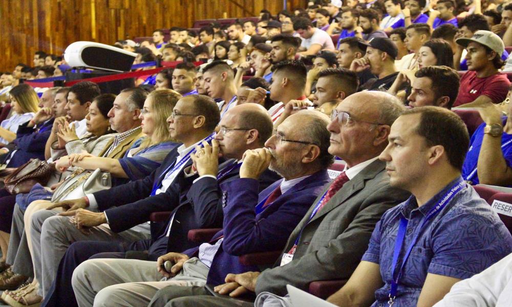 Sedentarismo, principal reto para los profesionales de la cultura física