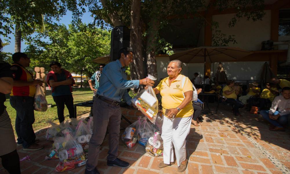 Cerca de 200 adultos mayores concluyen cursos del SUAM