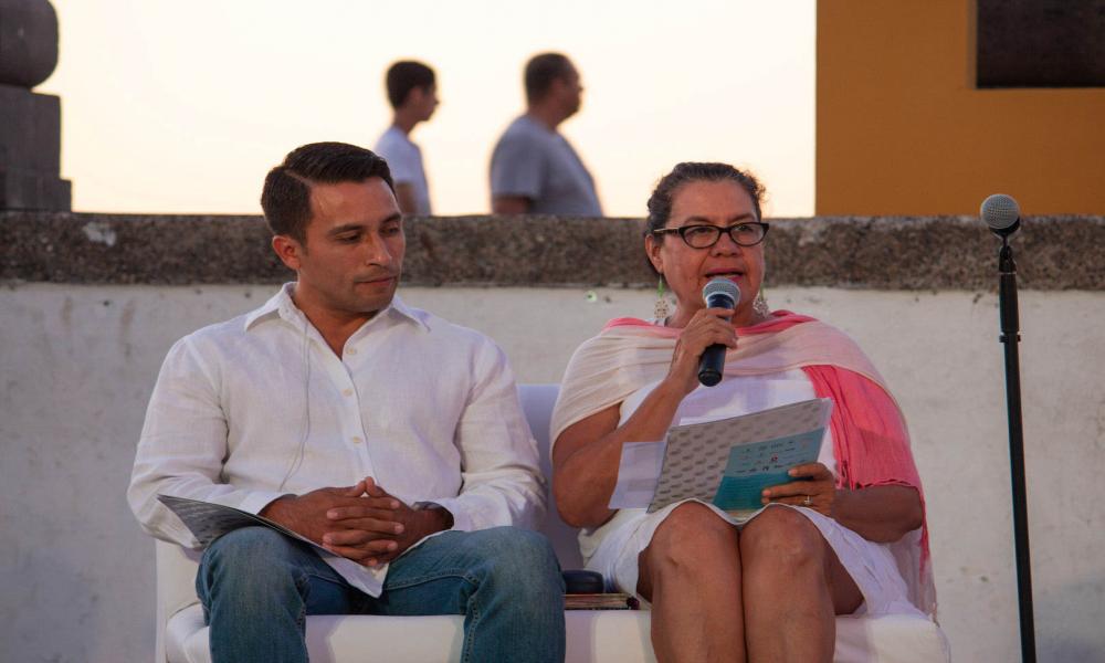Con poesía vallartense inauguran octava edición de Letras en la Mar