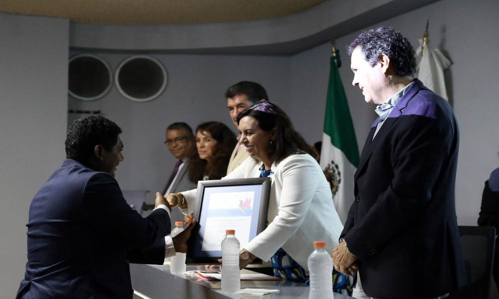 Conceden Galardón Colibrí 2018 a investigadores del CUCosta