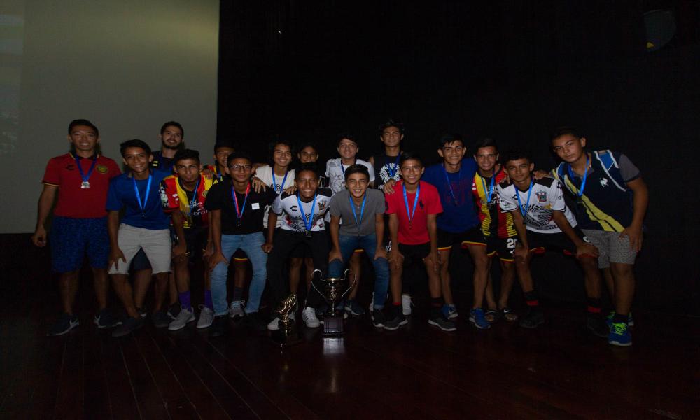 Leones Negros CUC obtienen el subcampeonato categoría 2002 de la Liga municipal de futbol