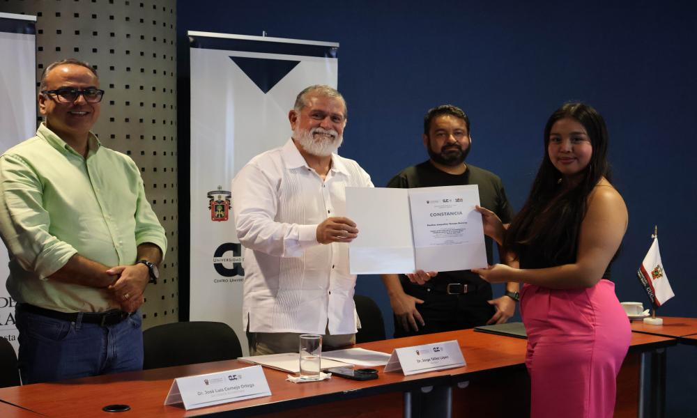 Estudiantes de Abogado ponen en alto el nombre de CUCosta ante JALISCOMUN2024