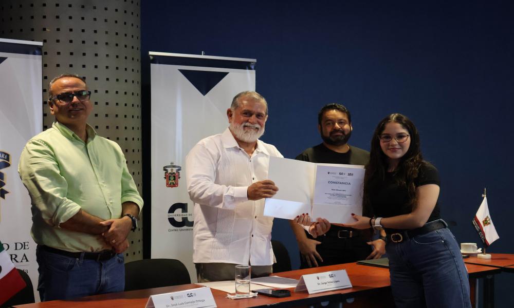 Estudiantes de Abogado ponen en alto el nombre de CUCosta ante JALISCOMUN2024